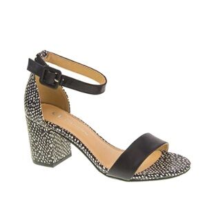 CL LAUNDRY BLACK WHITE POLKA DOTS ANKLE STRAPS BLOCK HEELS SANDALS IN SIZE 7 M